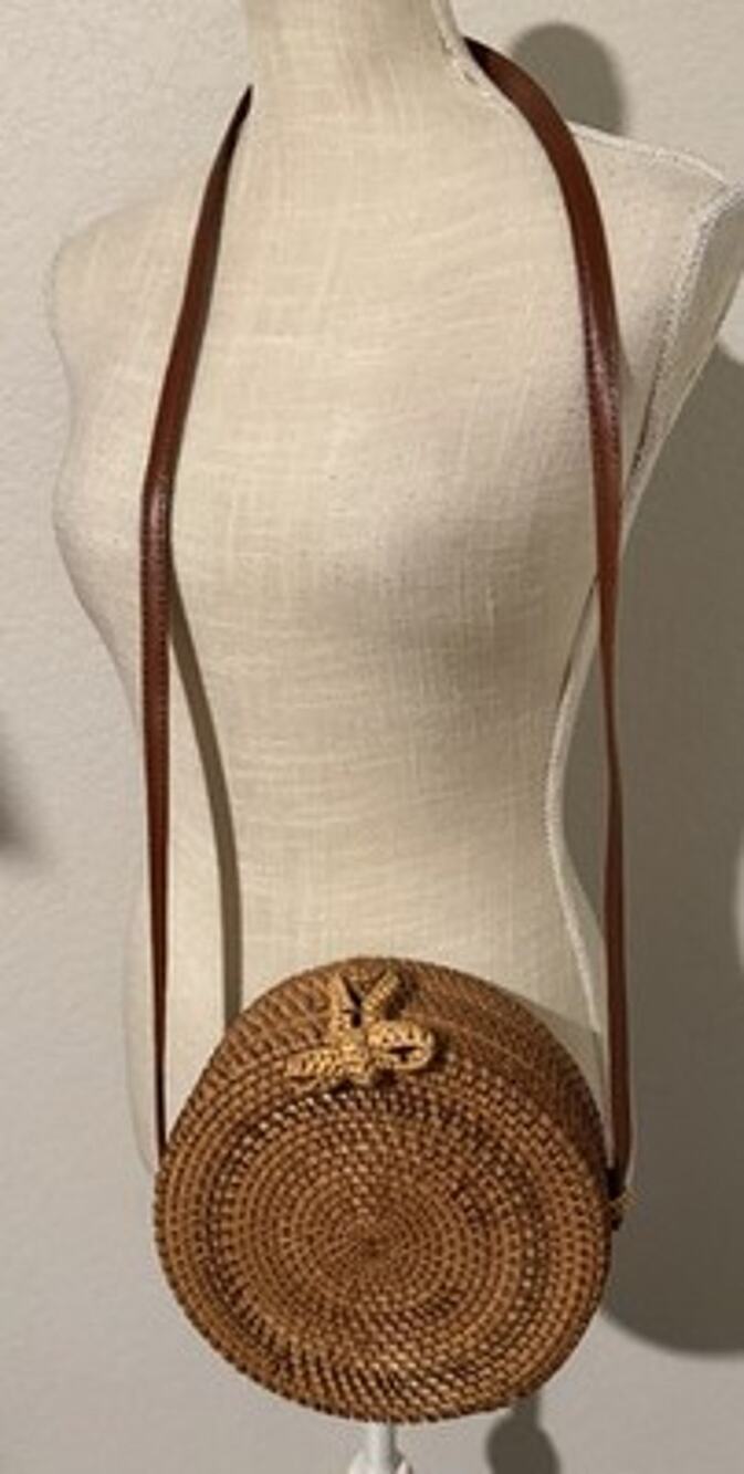 Round Rattan Woven Wicker Crossbody Bag Brown Leather Strap Boho Bali 8” Purse